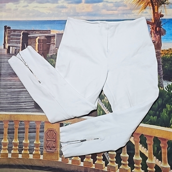 Lysse Pants - Lysse White Zippered Ankle‎ Pants Size Medium
